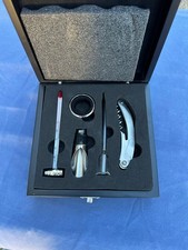 Set accessori vino in cofanetto con cavatappi termometro salvagoccia versatore t
