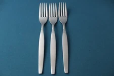 3 Large Dinner Forks Oneida USA FROSTFIRE Stainless 7 3/4"