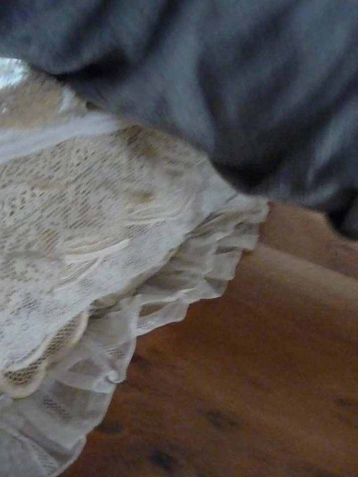 Pochette  en tulle brodé beige ( 20 x 20 cms ) ref 20 - Photo 4/4