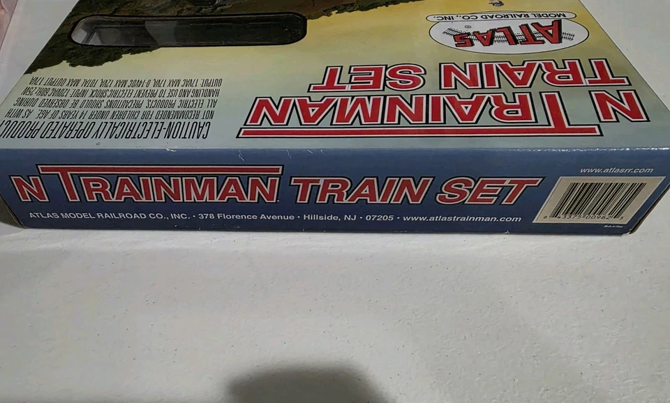 Atlas N Trainman Set BNSF with GP15-1 Locomotive- Set Item #2100 (See Details) - Image 4 of 4