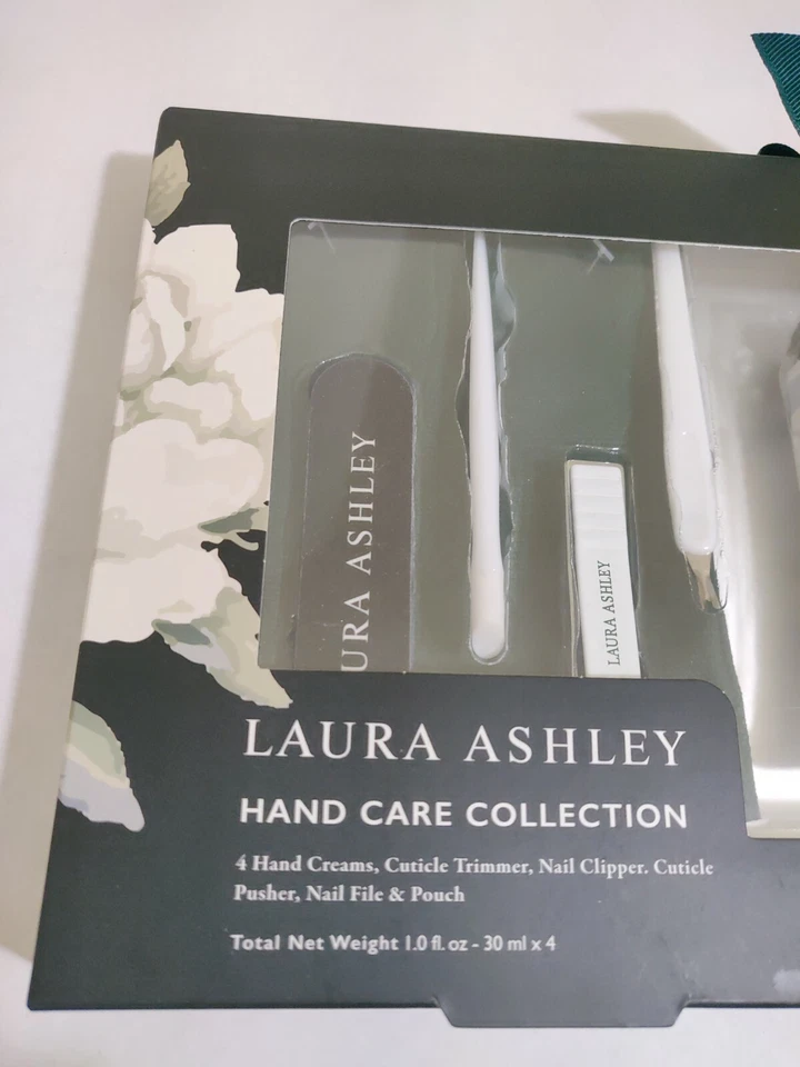 Colección de cuidado de manos Laura Ashley con bolsa extra accesorios para el cuidado de uñas. Nuevo en caja Foto 3 de 4