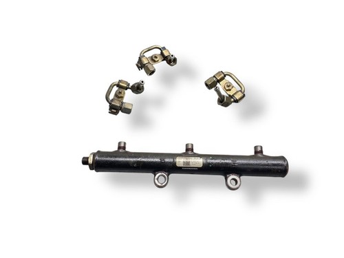 Jaguar S-Type 2005 Kraftstoffverteiler Einspritzleiste Verteilerrohr MDV68605