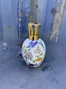 LAMPE BERGER EN PORCELAINE DE LIMOGES