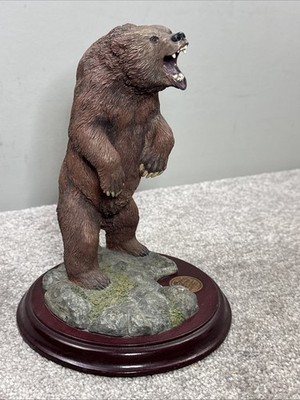 Hallmark Galleries Majestic Wilderness ''Male Grizzly'' Sculpture Mark Newman READ
