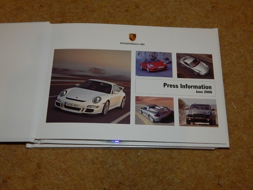 PORSCHE RANGE PRESS INFORMATION CD-ROM Hardback Brochure June 2006 ENGLISH UK - Picture 2 of 4
