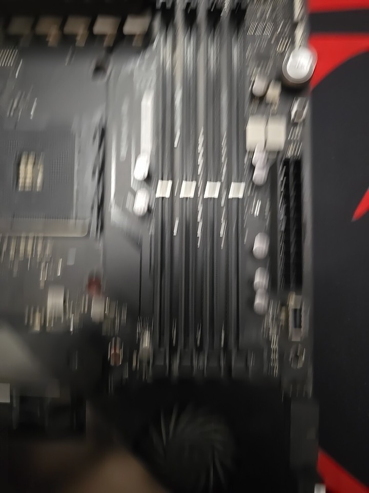 ASUS ROG X570 Crosshair VIII Hero (WiFi) ATX Motherboard **NOT WORKING