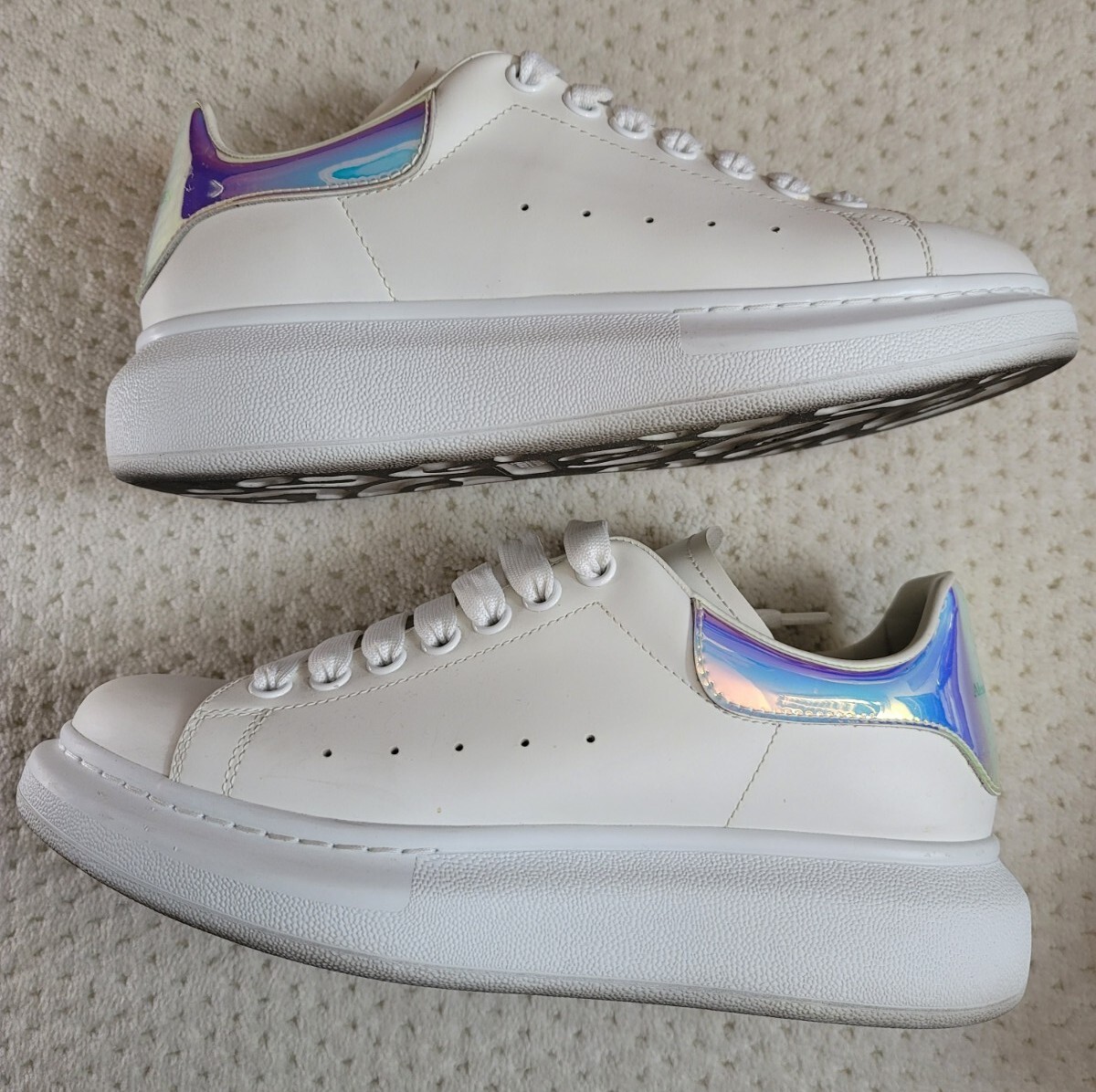 ■alexander mcqueen■ Oversized Sneakers White Shock Pink 56 Alexander McQueen Oversized Shock Pink (Women's