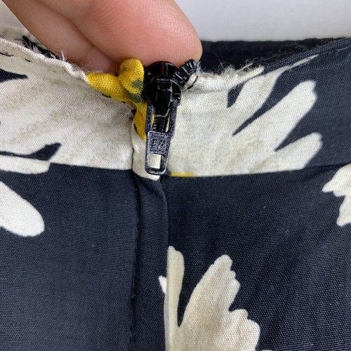 Vintage 60s 70s Motif Sunflower Circle Skirt S Yellow Black Novelty Artsy Whimsy - Picture 15 of 20