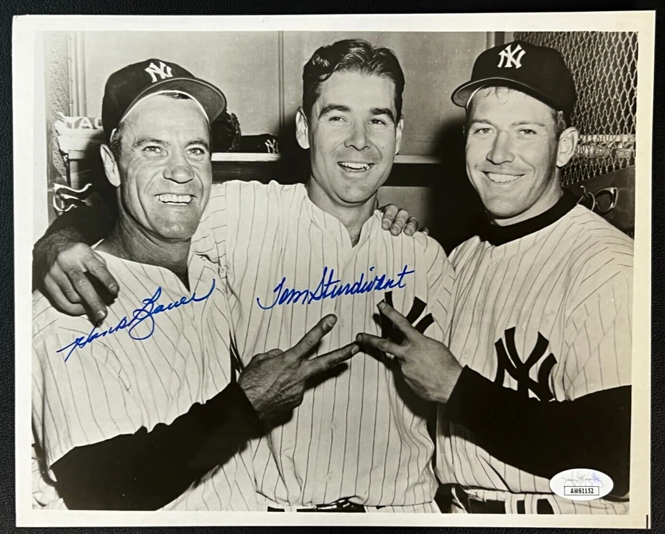 Hank Bauer & Tom Sturdivant Signedx2 B&W Photo JSA AUTOS N.Y. Yankees MLB 8x10! - Image 2 of 4