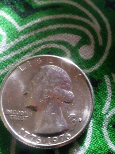1776-1976 D US Bicentennial quarter fingers missing on left hand rare error - Picture 4 of 9