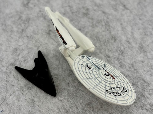 Hot Wheels ~ Star Trek U.S.S. Enterprise NCC-1701 with Battle Scars ~ Loose - Picture 9 of 13