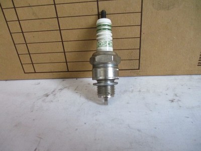 Bosch  SUPER W7BC Zündkerze 0241235564 (ZÜK40)