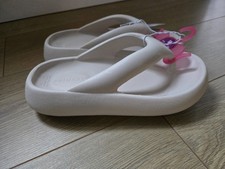 Brand New Womens Primark Size UK 5-6 Beige Chunky Flip-flops Sandals Sliders