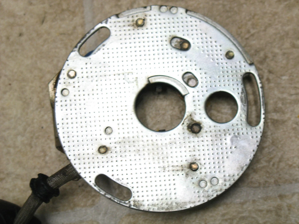 72-73 HONDA CB350F CB350 POINTS PLATE ASY - Изображение 3 из 4