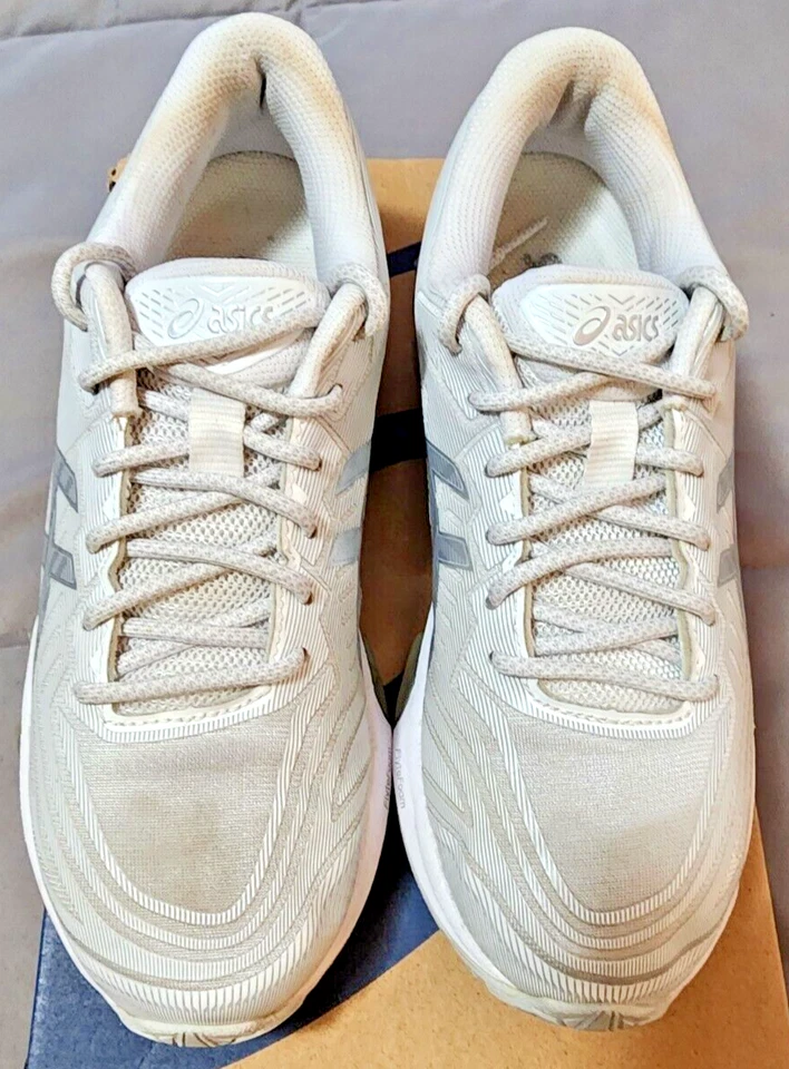 Zapatos para correr ASICS® para mujer 6,5 B GT-1000 11 en blanco/azul buceo Foto 3 de 4