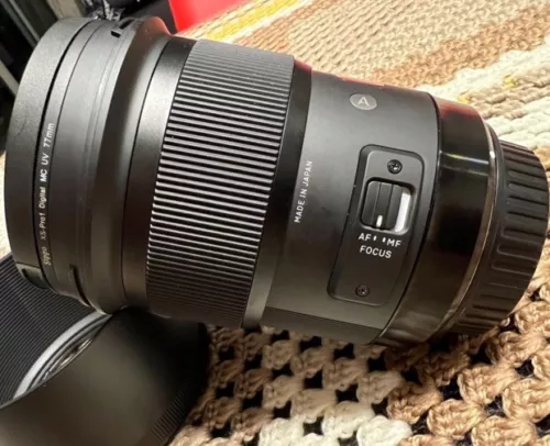 Sigma Art 50mm f/1.4 DG HSM Lens for Canon (EF Mount) - Near MINT