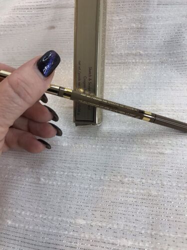 Sketch And Sculpt Brow Pencil - LIGHT by Stila for Women - 0.0016 oz Eyebrow NEW - Picture 5 of 15