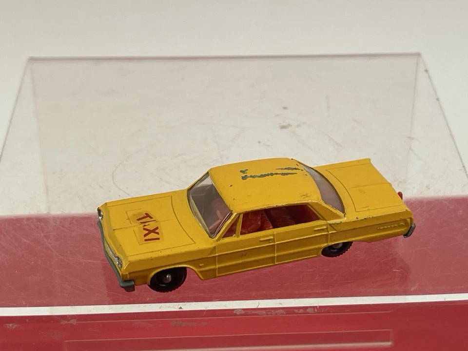Matchbox Lesney No. Chevy Impala 20 cabina de taxi BPW interior rojo Foto 2 de 4