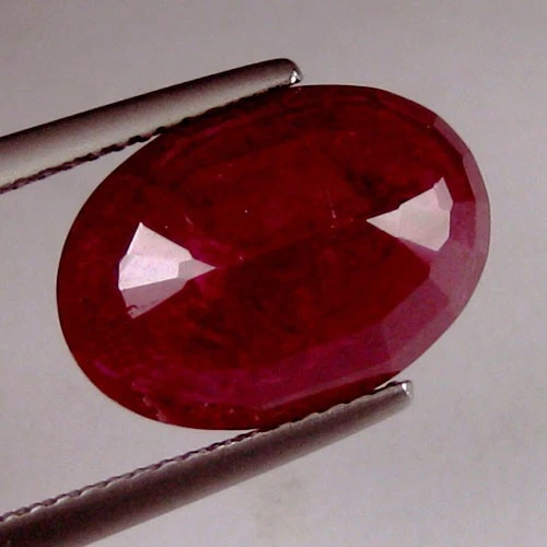 14.35 Ct. PIGEON BLOOD RED RUBY OVAL GEM - Image 2 of 2