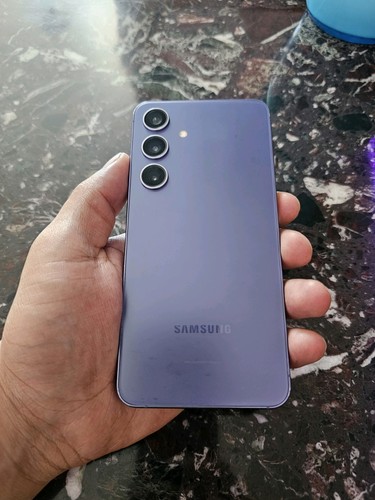 Samsung Galaxy S24 - 128 Go - Violet cobalt (Désimlocké) - Excellent SM-S921W - Photo 3 sur 7