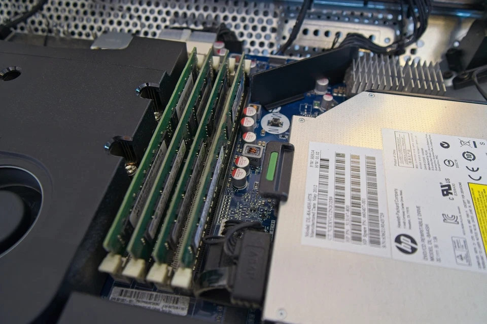 HP Z1 G2 All-in-One – Xeon E3, Quadro K3000M, 16GB RAM, SSD + HDD - Image 4 of 4