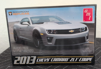 2013 Chevy Camaro ZL1 Model AMT 1/25 Scale Coupe AMT841L/12 New In Box!!