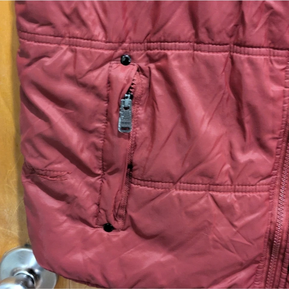 Colete acolchoado vintage MODO Borgonha com remendos 2 bolsos médio anos 90 Y2K - Imagem 2 de 4