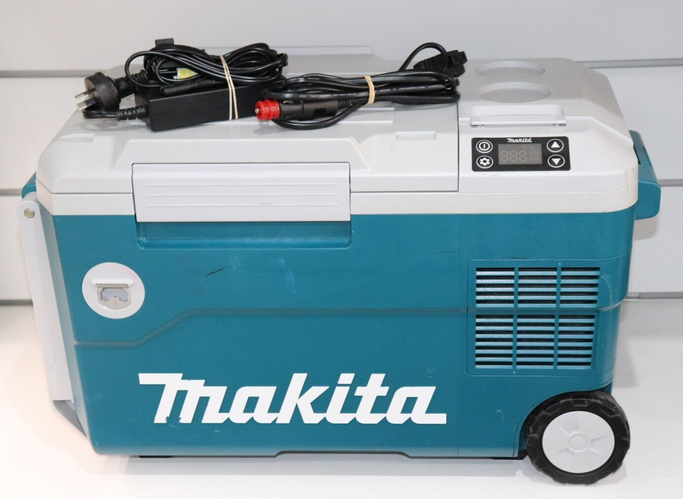 Makita Portable Cordless Cooler & Warmer Outdoor Fridge, Esky DCW180