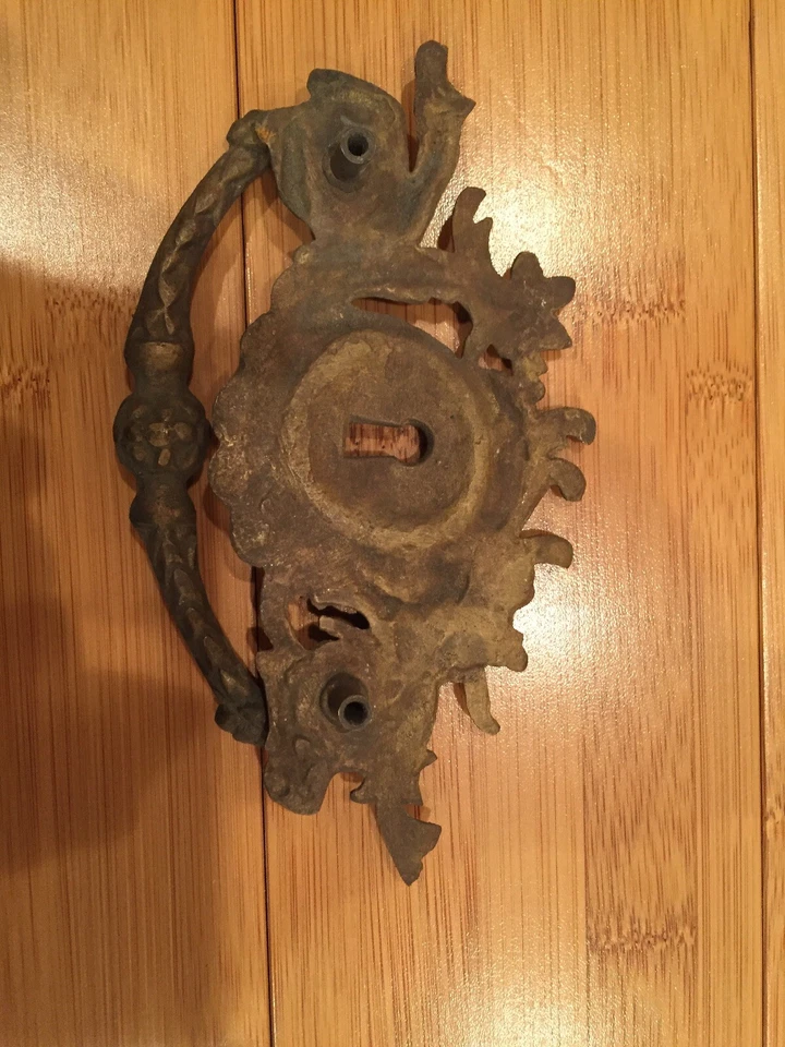 ANTIGUO CAJÓN FRANCÉS DE BRONCE FUNDIDO TIRADOR HERRAJES ARQUITECTÓNICOS Foto 3 de 3