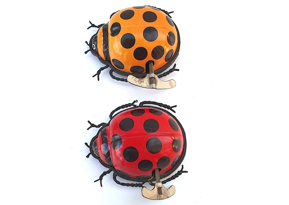 COCCINELLE ROUGE ET COCCINELLE JAUNE   ANCIENS JOUETS MÉCANIQUES  FONCTIONNENT - Photo 2/4