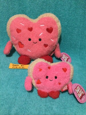 4.5  Mini +7.5  Casey Pink Heart Cookie 2024 Valentines Sweet Bum Bumz Plush Toy