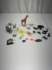 VTG Plastic Animals And Insects Toy Figurines Mixed Lot