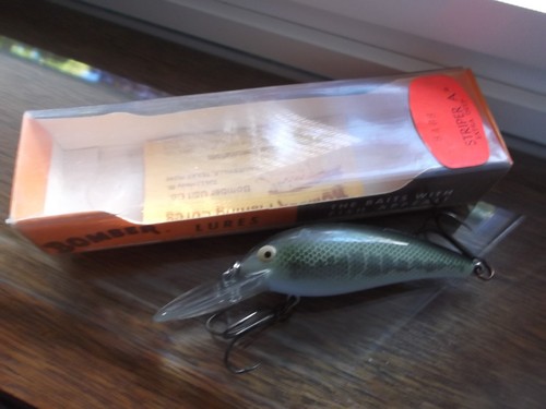 Old Large Screwtail Eye Bomber Model A,8A,#BB, Baby Bass - Picture 10 of 12