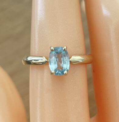 Solitärring 9 kt Gelbgold Blautopas, 1 kt, UK-Größe O, EU-Größe 54