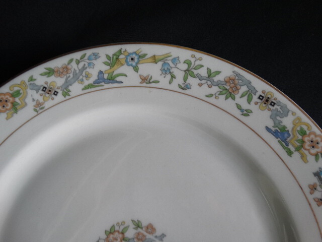O.P.Co Syracuse China ORIENTAL No Red Flower 8 7/8 Luncheon Plate Very Good Cond