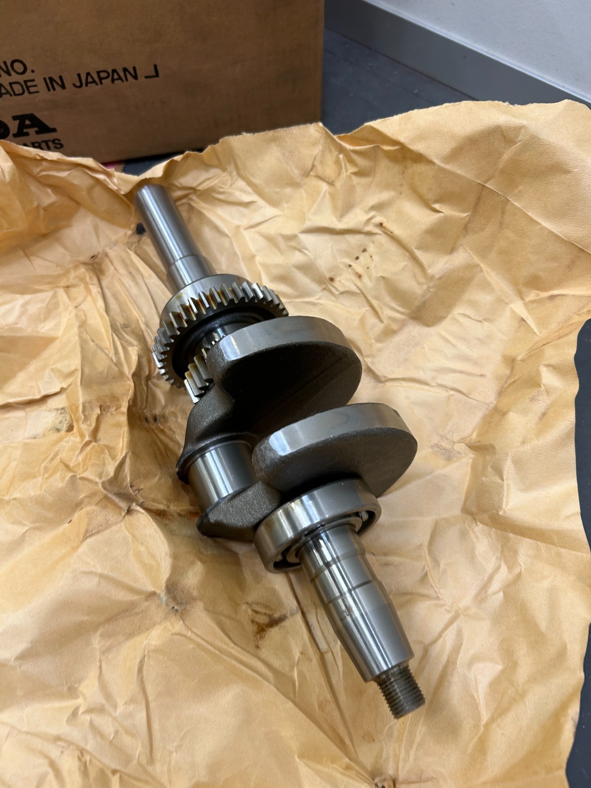 Vilebrequin d’origine Honda Genuine Parts 13310-890-662 pour bloc moteur monocylindre essence