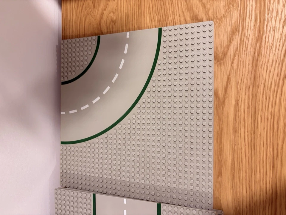 Lot of 18 Vintage LEGO City Street Road Base Plates Grey 32x32 Stud 1978 - Bild 2 von 4