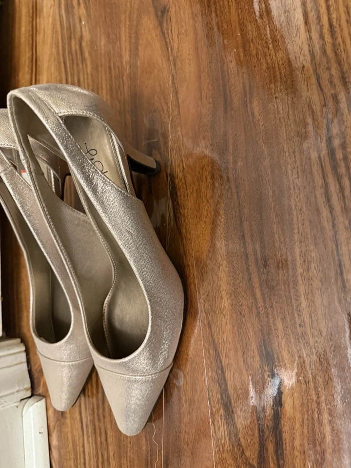 Life Stride в движении золото камео металлический платье женщин насосы 8,5 М LifeStride - Изображение 4 из 4