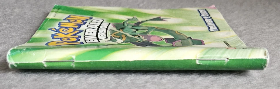 Pokemon Emerald Version Nintendo Gameboy Advance Manual UK PAL Genuine  - Image 3 of 4