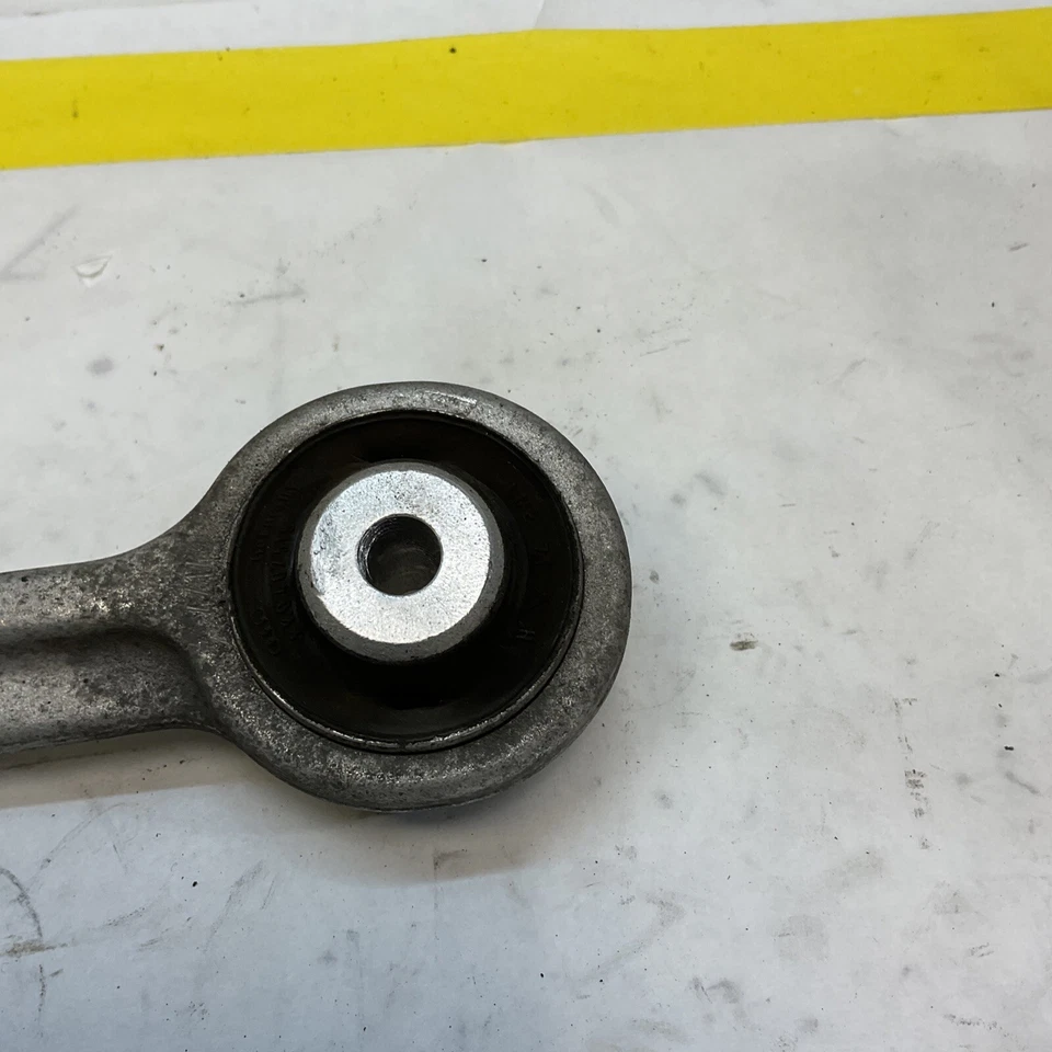 2008 2009 2010 2011 2012-2016 AUDI A5 QUATTRO BRAÇO DE CONTROLE SUPERIOR DIREITO DIANTEIRO FABRICANTE DE EQUIPAMENTO ORIGINAL - Imagem 2 de 4