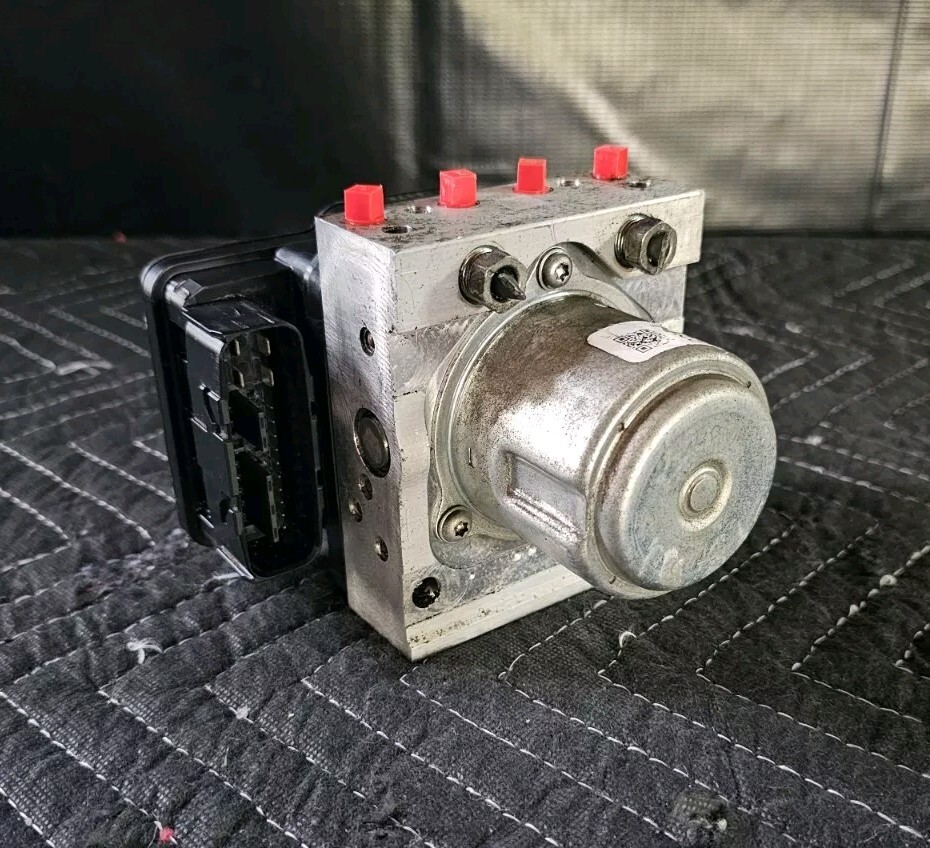 2012-2015 Honda Pilot Genuine ABS Control Module | ABS Pump | OE