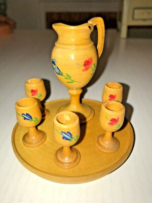 DOLLS HOUSE DECORATIVE JUG WITH JUG WOOD PAINTED WITH PLATE TOY DOLLS HOUSE TOP