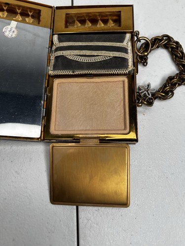 Confetti Lucite Compact Purse With Original Comb And Powder - Picture 11 of 12