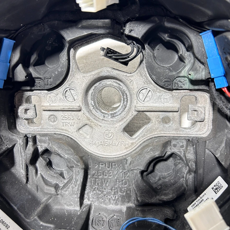 2017-2020 BMW F36 430i 440i СПОРТИВНЫЙ КОЖАНЫЙ РУЛЬ С ПОДОГРЕВОМ И ПЕРЕКЛЮЧАТЕЛИ OEM - Изображение 4 из 4