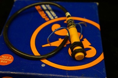 ATC Efector 8034 8034AL02FL2ABXX Inductive Sensor
