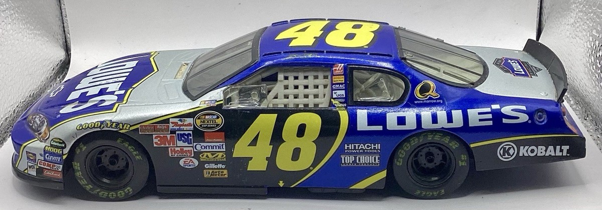 2009 Jimmie Johnson #48 Lowe's 4x Champion COT NASCAR 1:64 Diecast