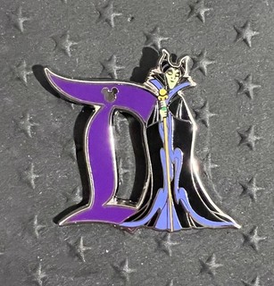 2020 Hidden Mickey Disneyland D Maleficent Villain Disney Pin DLR Rare
