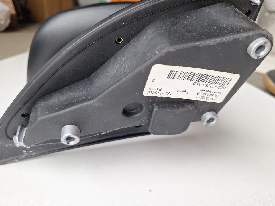 New Genuine Ford 1779360 MIRROR ASY - REAR VIEW Ford Ranger Passenger Side - Image 3 of 4