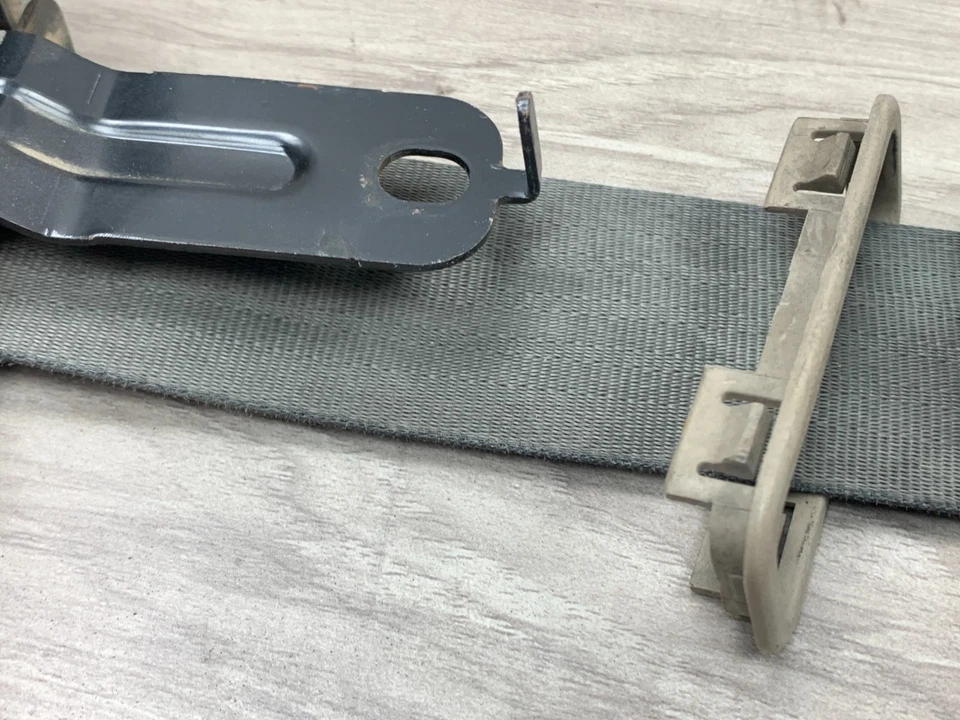 Juego de carretes de cinturón de seguridad negros OEM 2001-2005 Mazda Miata conductor pasajero nuevo en caja *leer* Foto 2 de 4