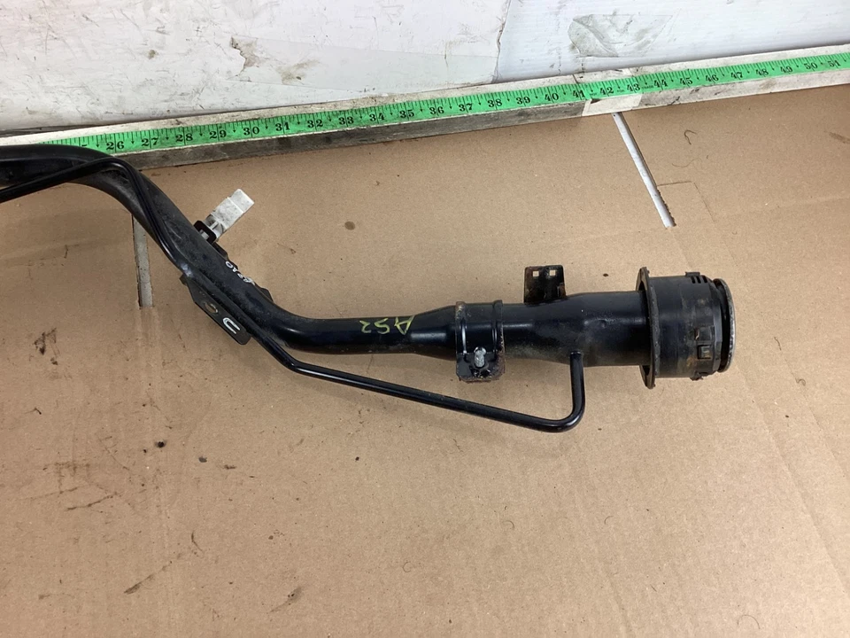 Труба горловины топливного бака 2018–2023 Subaru Crosstrek 42066FG051 от оригинального производителя - Изображение 4 из 4